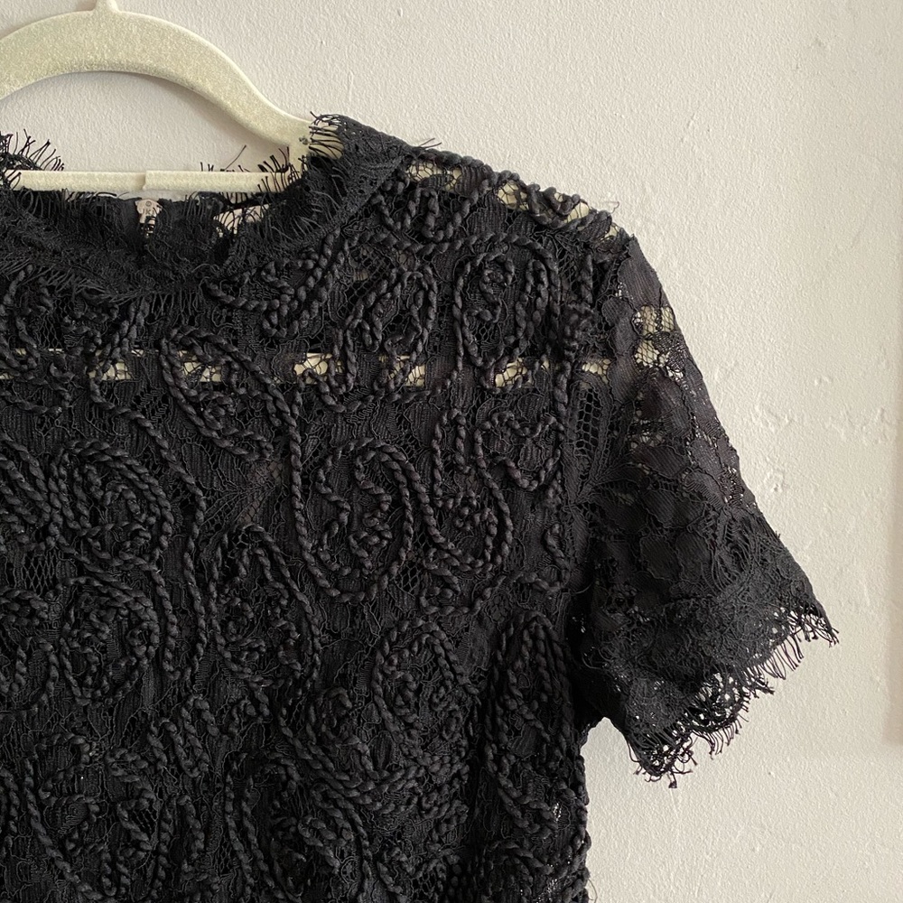 💕Zara lace top size M